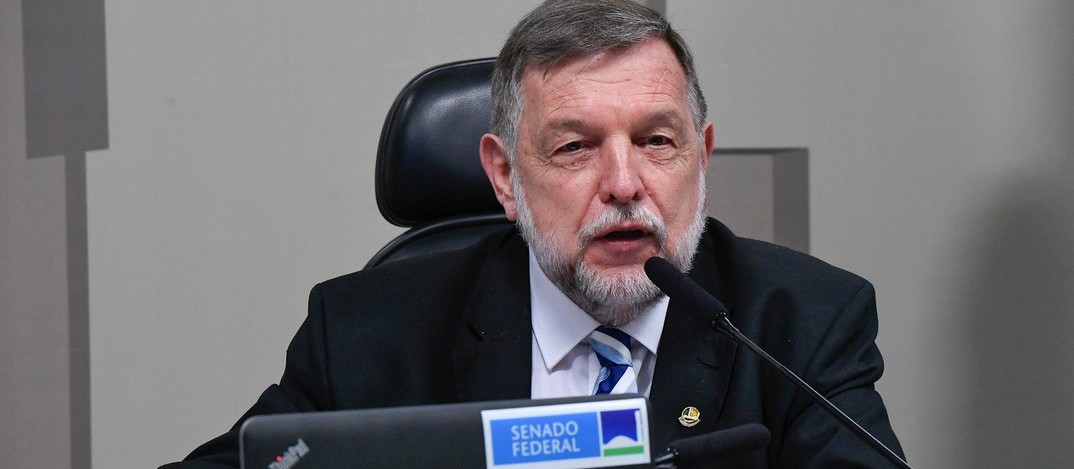Senador  pede medidas urgentes de prevenção e repressão à violência contra escolas paranaenses