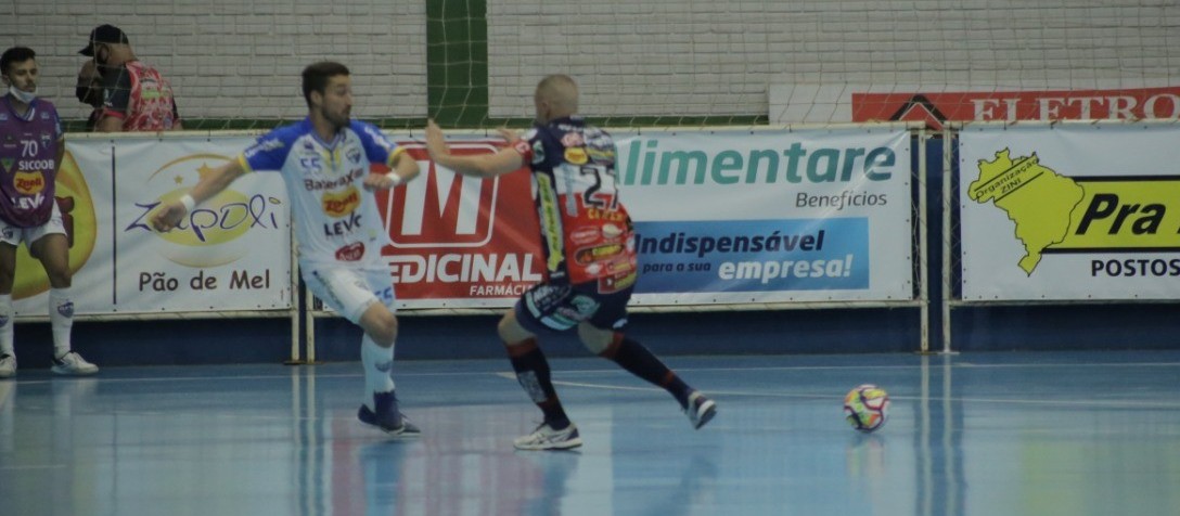 Cascavel Futsal derrota Umuarama e conquista o hexa