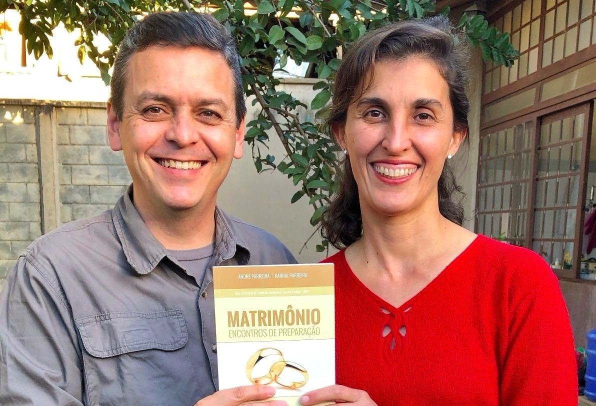 Referência Nacional em Catequese Matrimonial lança livro em Cascavel