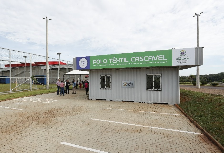Inaugurado Centro de Desenvolvimento Polo Têxtil em Cascavel 