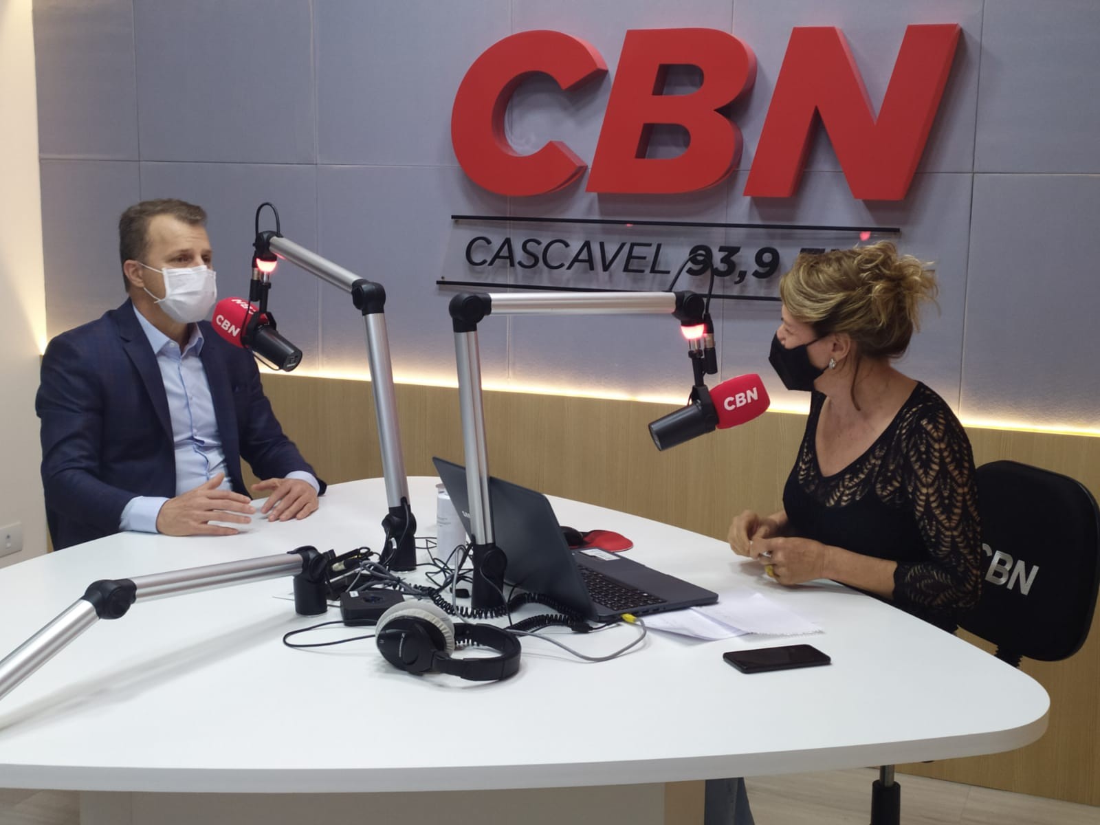 Dr. Carlos Rover, cirurgião vascular participa do Revista CBN, com Olga Bongiovani