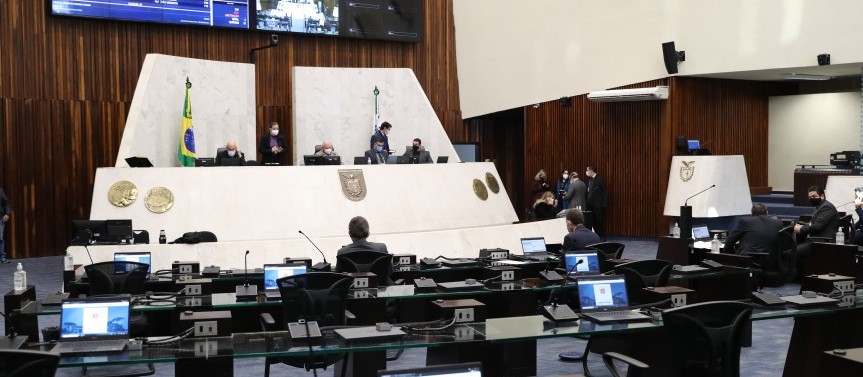 Divulgação de lista de espera do SUS no Paraná é aprovada na Assembleia