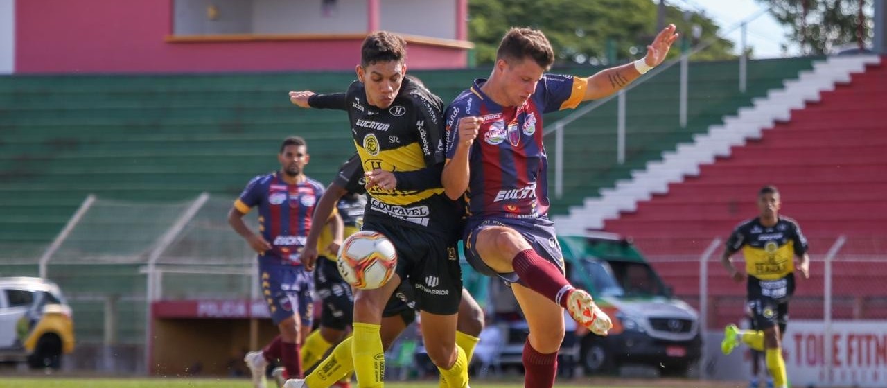 FC Cascavel vence Toledo por 3x1 fora de casa