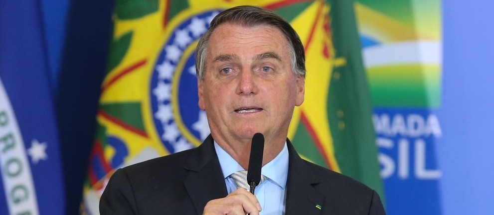 Sobre os atuais contratos de pedágio no Paraná: "Um assalto à mão armada", diz Bolsonaro