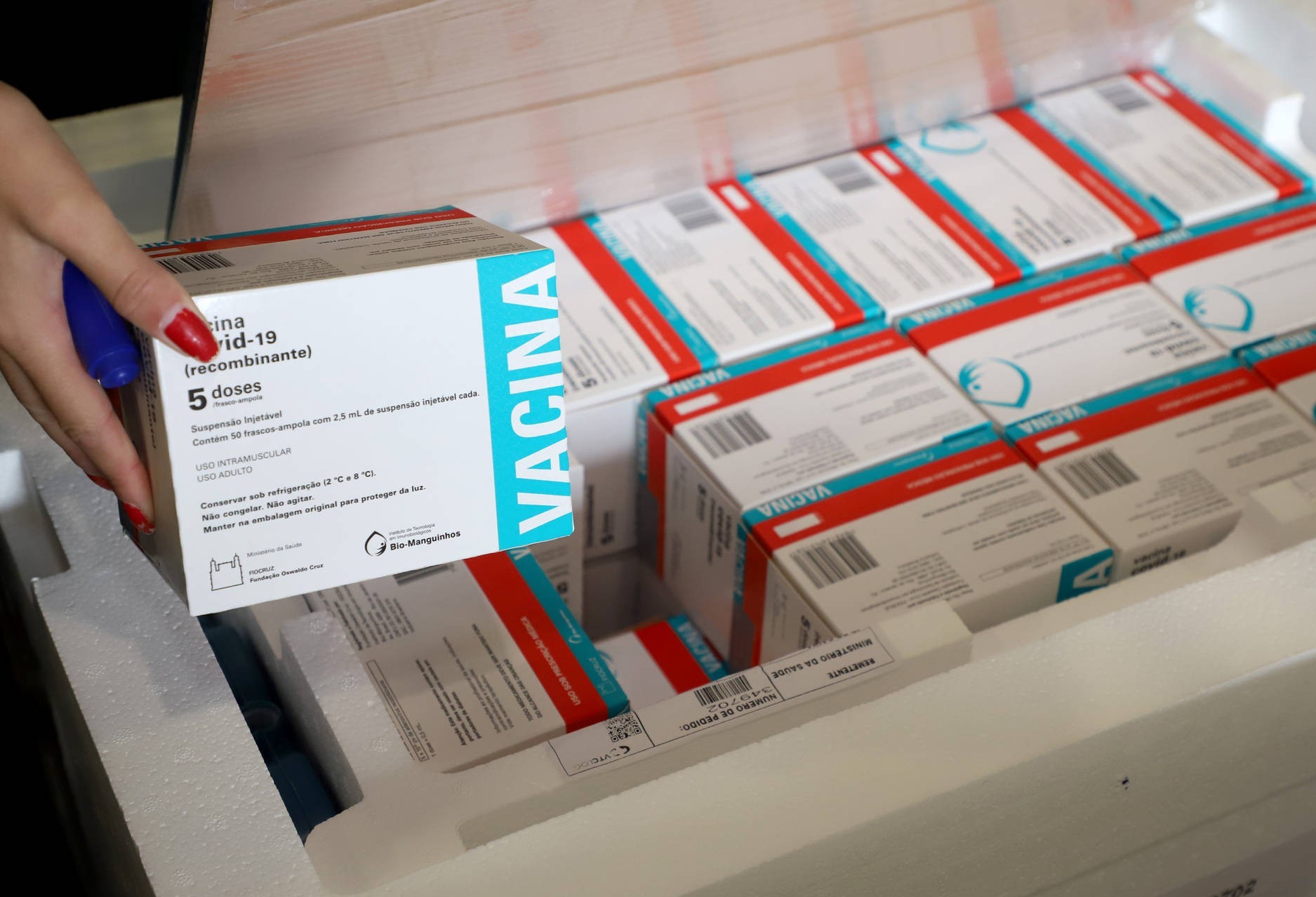  Paraná receberá nesta semana mais 451,7 mil vacinas da AstraZeneca