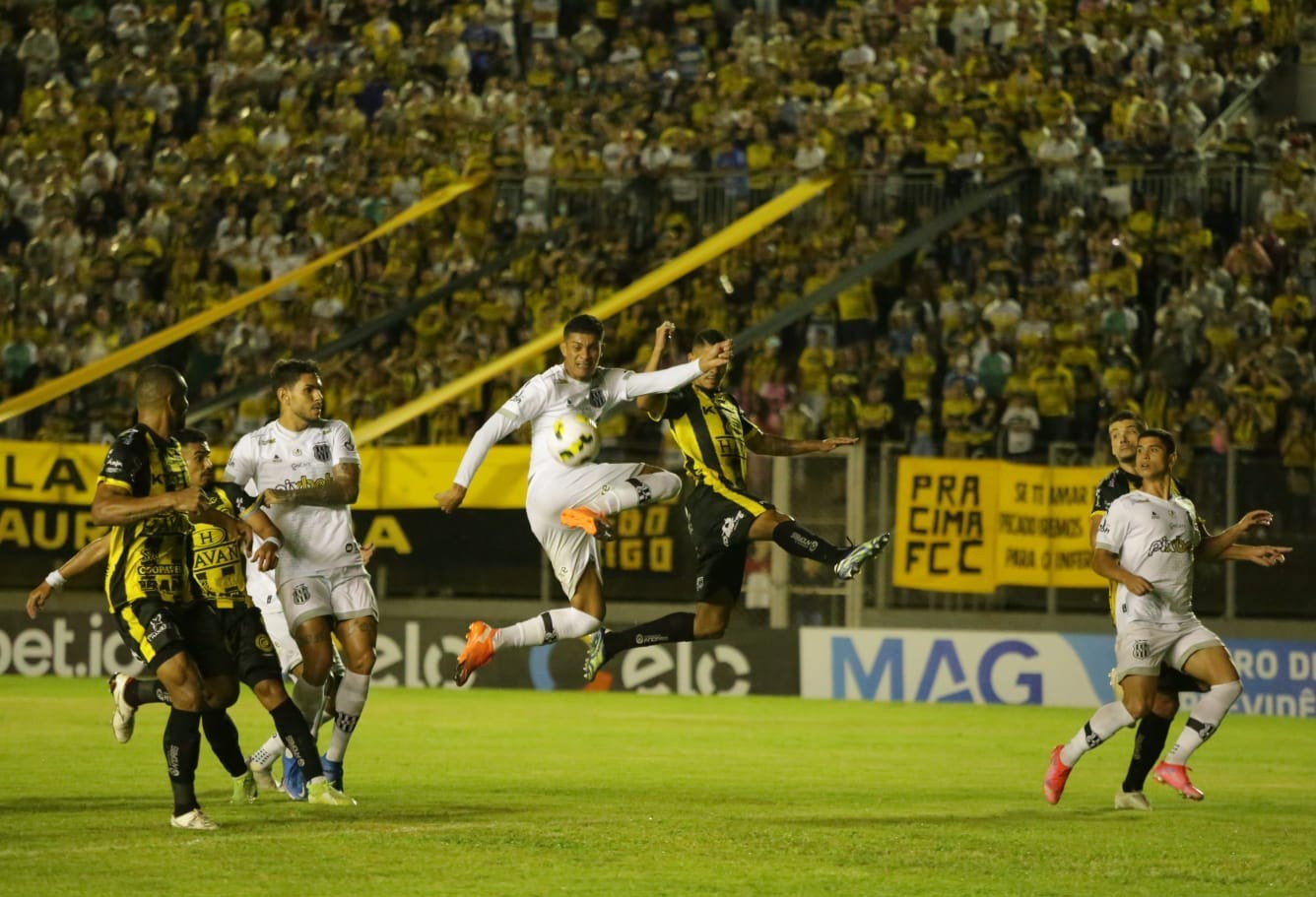 FC Cascavel 'derruba' a Ponte e está na segunda fase da Copa do Brasil