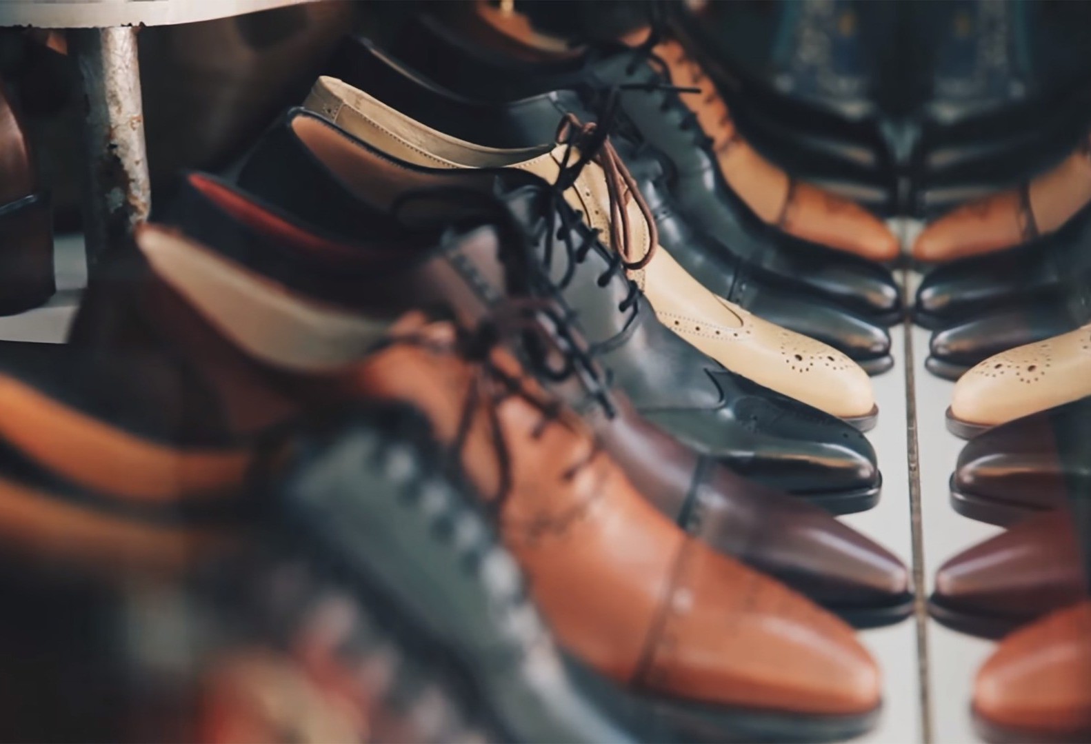 Comércio de calçados e vestuário retoma crescimento, aponta Fecomércio