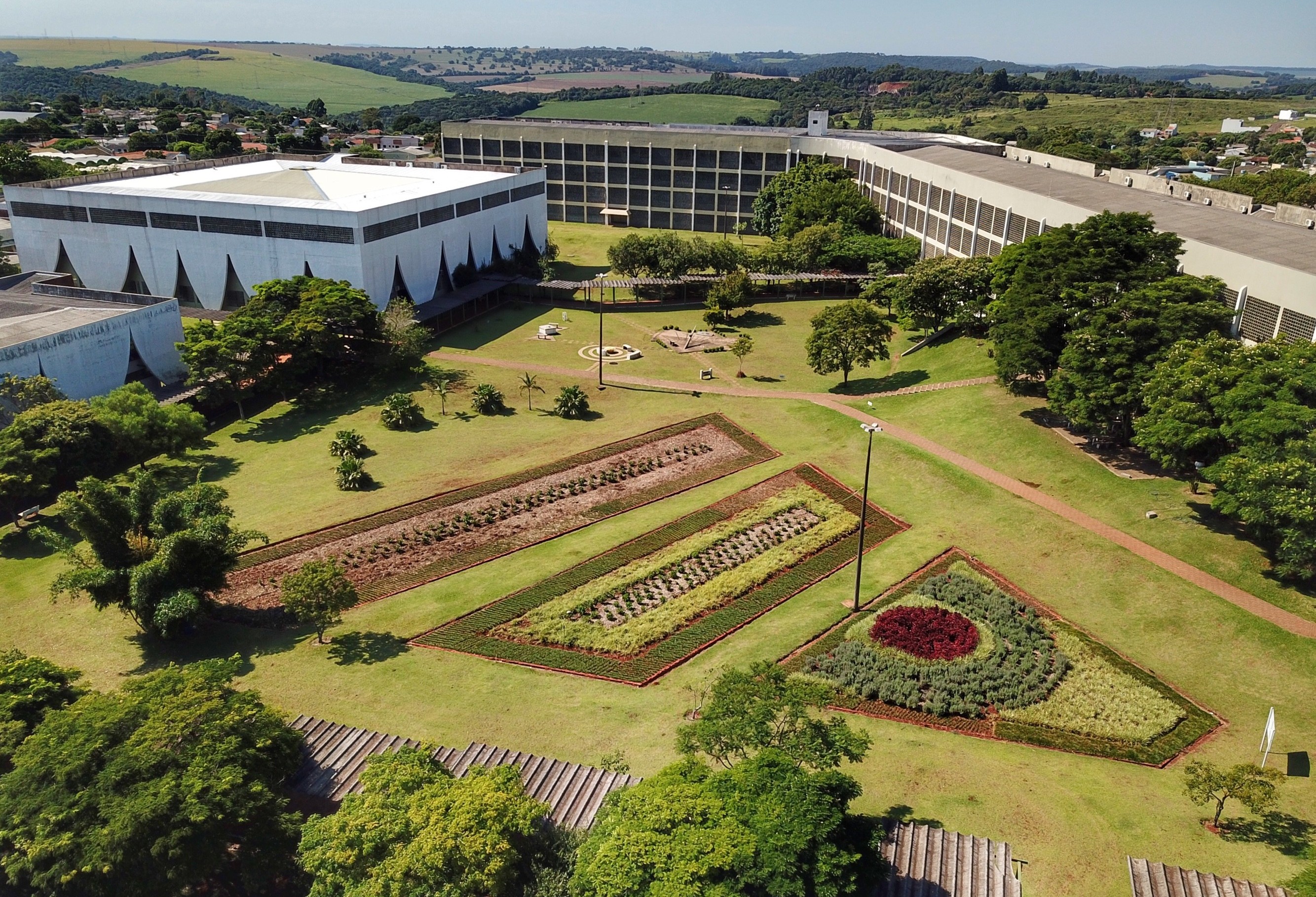 Universidade estaduais do Paraná são destaques em rankings nacionais e internacionais