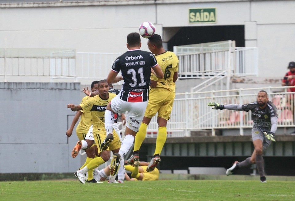 FC Cascavel perde para o Joinville e vai enfrentar o Cianorte na segunda fase