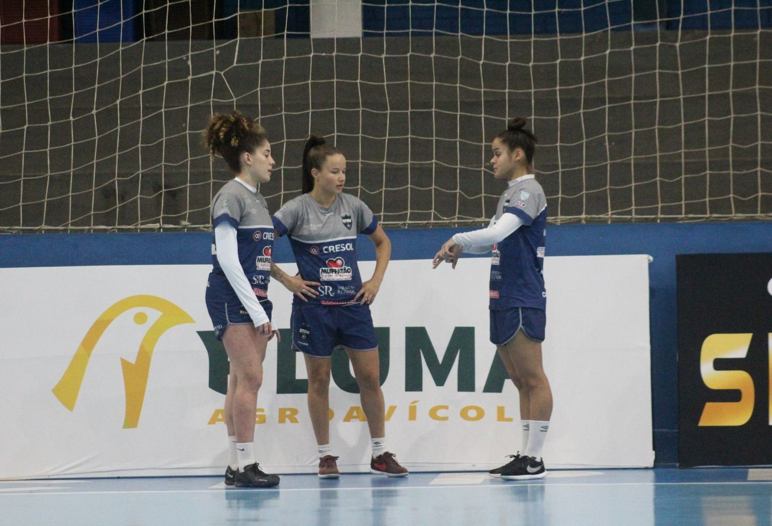 Stein Cascavel recebe Leoas da Serra pela Liga Feminina de Futsal